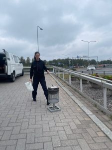 Sammutuspeitteen käyttöä harjoitellaan.